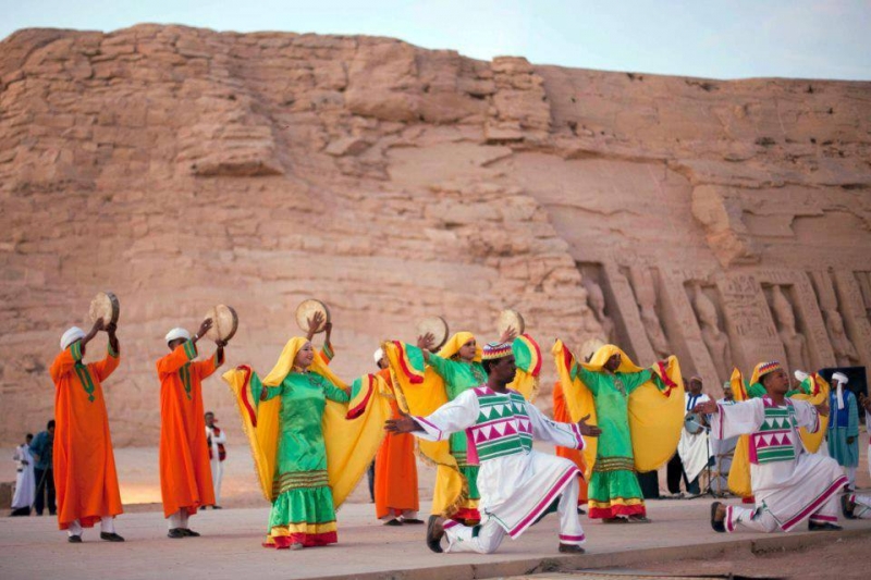 Abu Simbel Sun festival 1.jpg